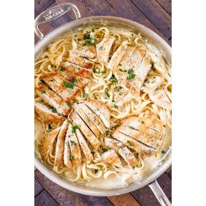 Fettuccine Alfredo with Chicken