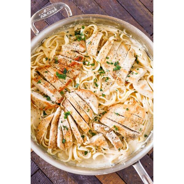 Fettuccine Alfredo with Chicken